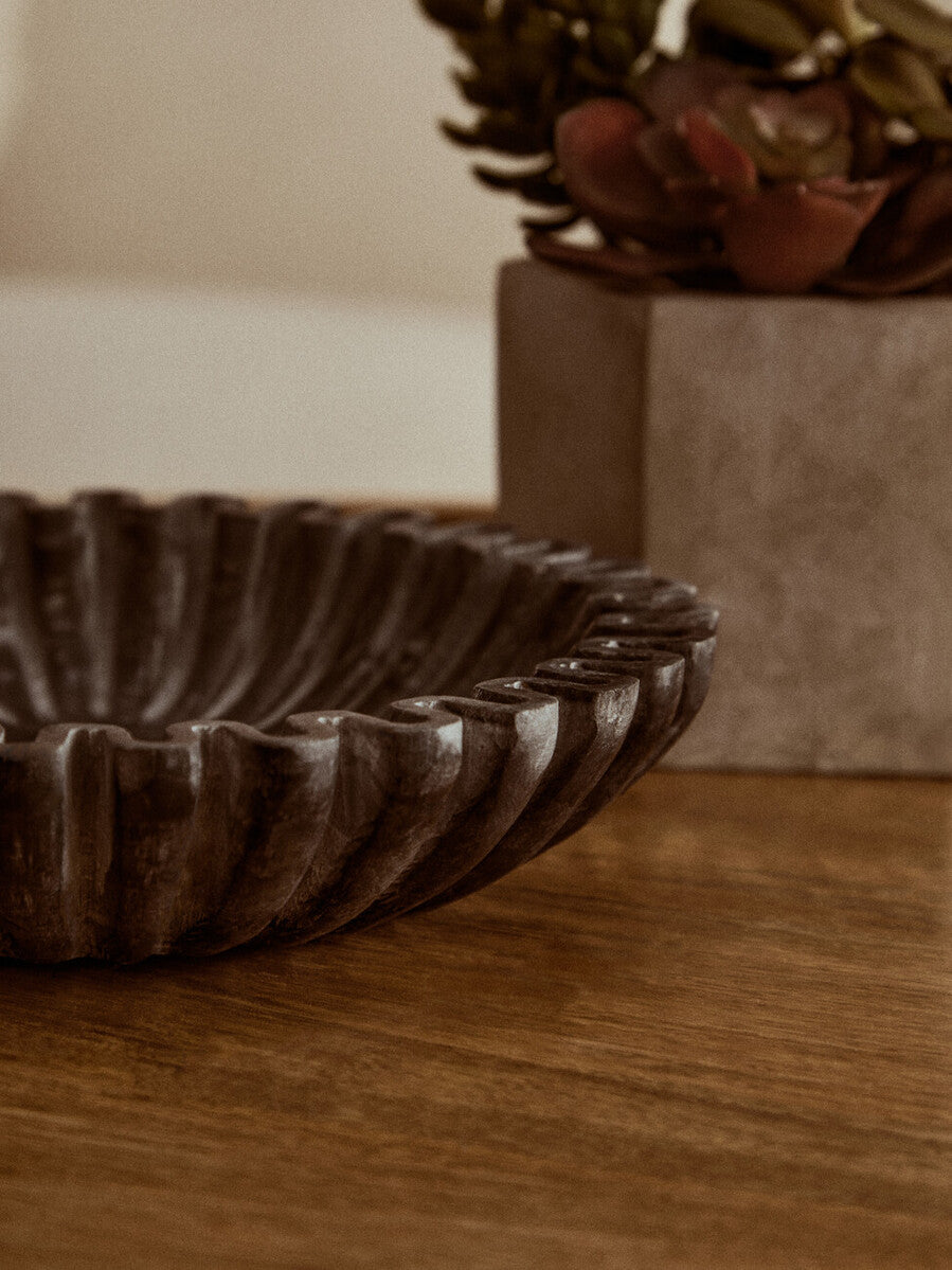 Savio Small Grey Fluted Marble Bowl - Image 7