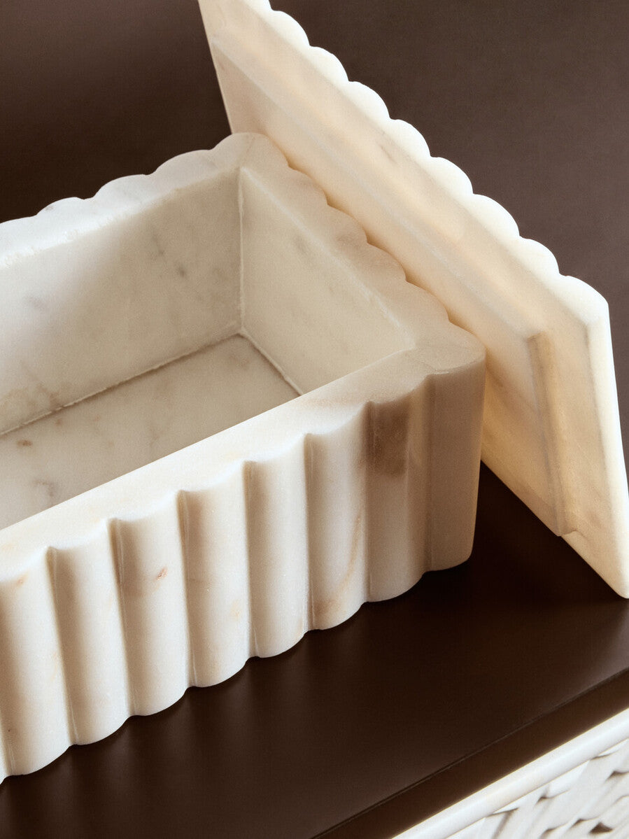 Savio Rectangular White Fluted Marble Box