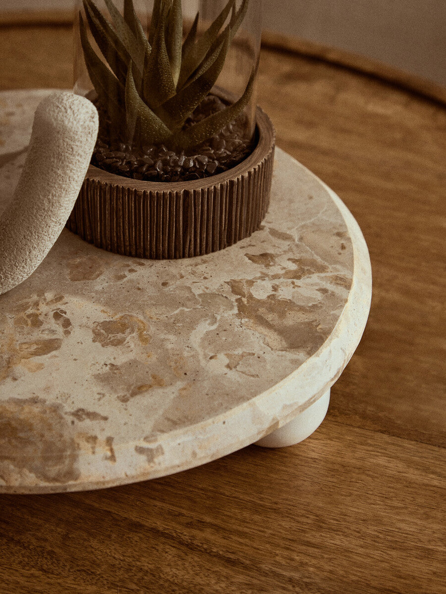 Santino Chocolate Marble Riser