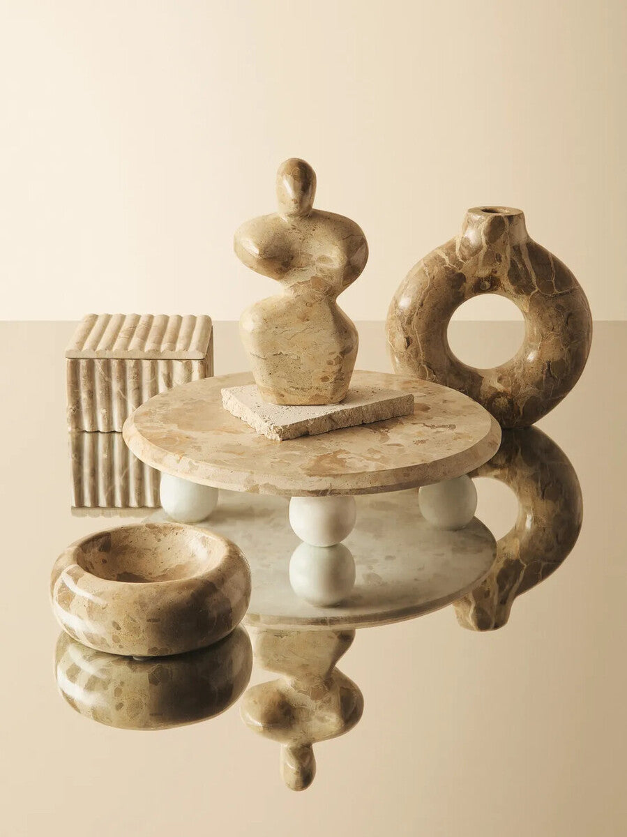 Santino Chocolate Marble Riser