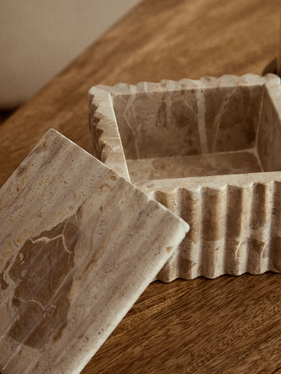 Santino Square Chocolate Marble Box - Image 5