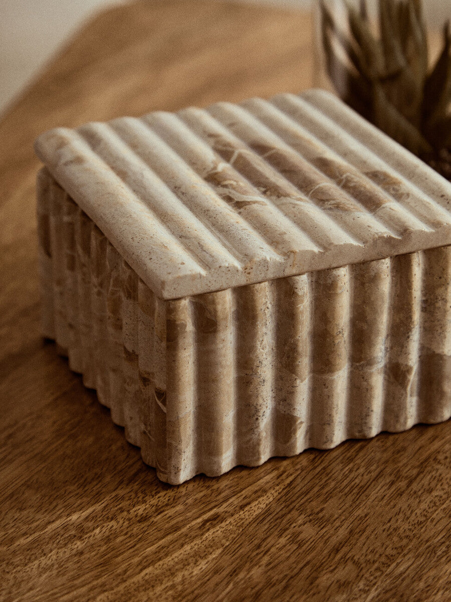 Santino Square Chocolate Marble Box - Image 7