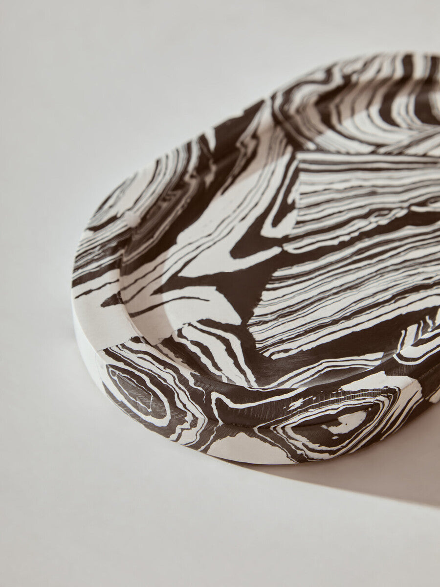Helsa Black And White Oval Marble Tray