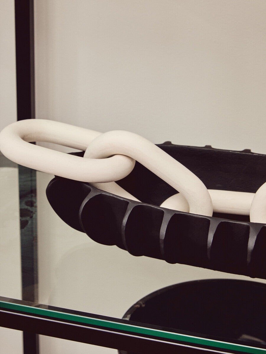 Cato White Wood Five Link Chain Decor