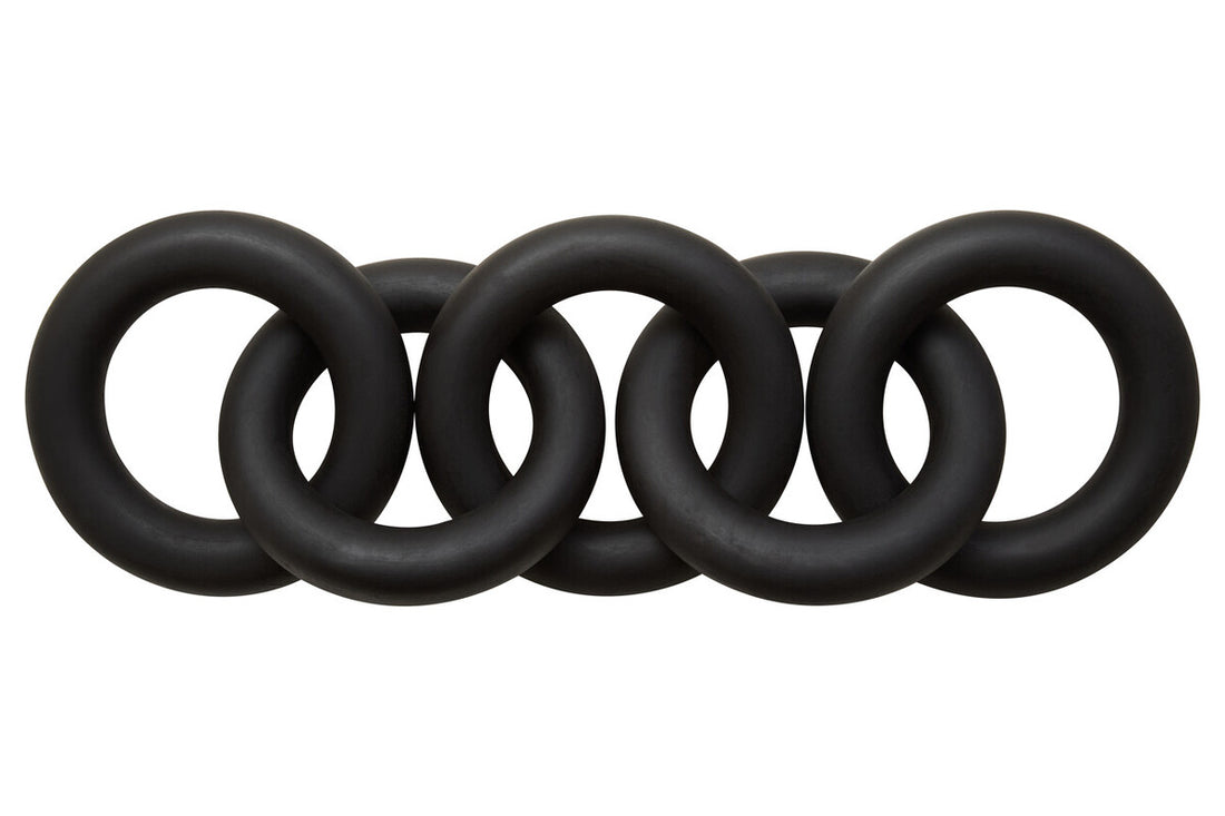 Cato Black Wood Five Link Chain Decor