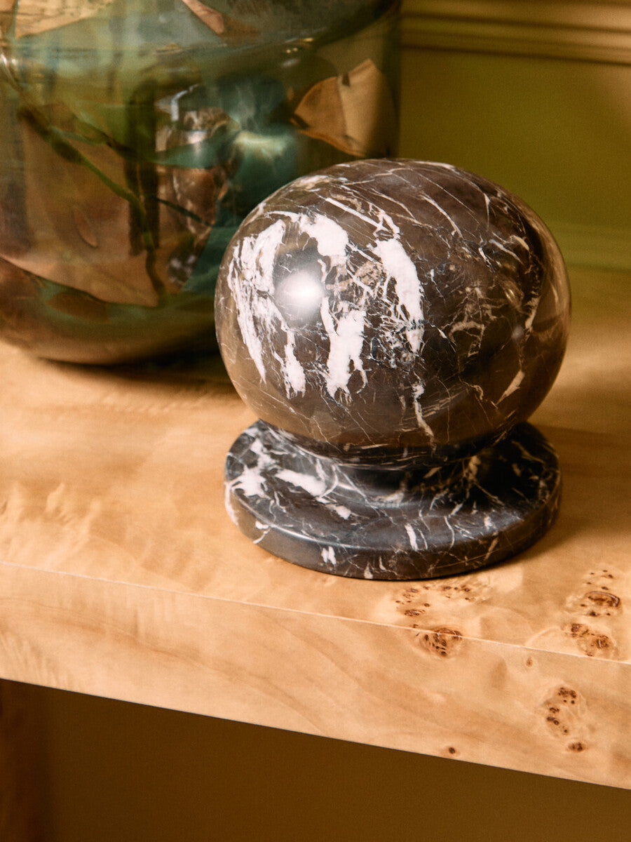 Zoro Black And White Veined Marble Sculpture