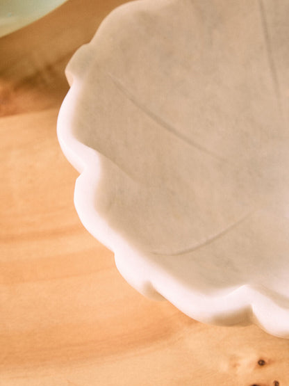 Zoro Small White Marble Lotus Bowl