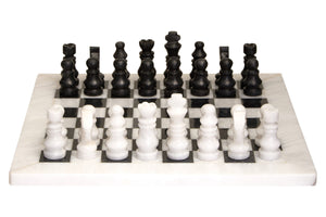 Flos White and Black Small Marble Chess Set