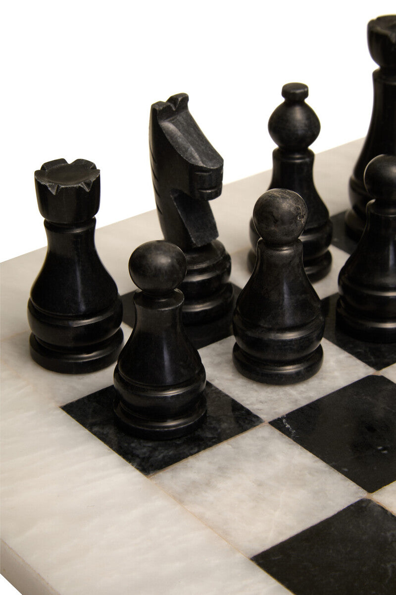 Flos White and Black Large Marble Chess Set - Image 5