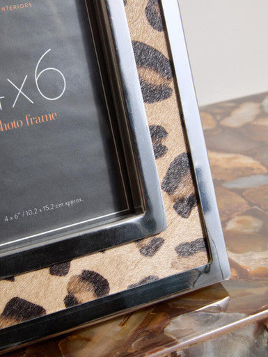 Kensington Townhouse 4In x 6In Leopard Design Photo Frame - Image 5