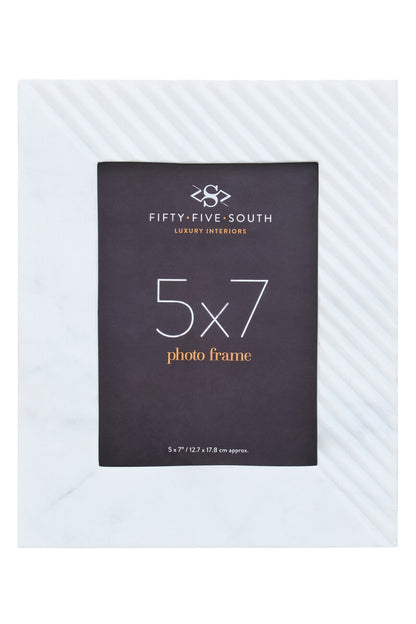 Oxana Large Ribbed White Marble 5In X 7In Photo Frame