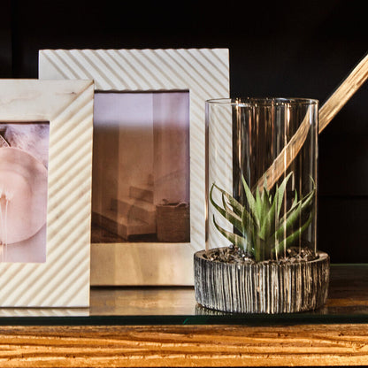 Oxana Large Ribbed White Marble 5In X 7In Photo Frame