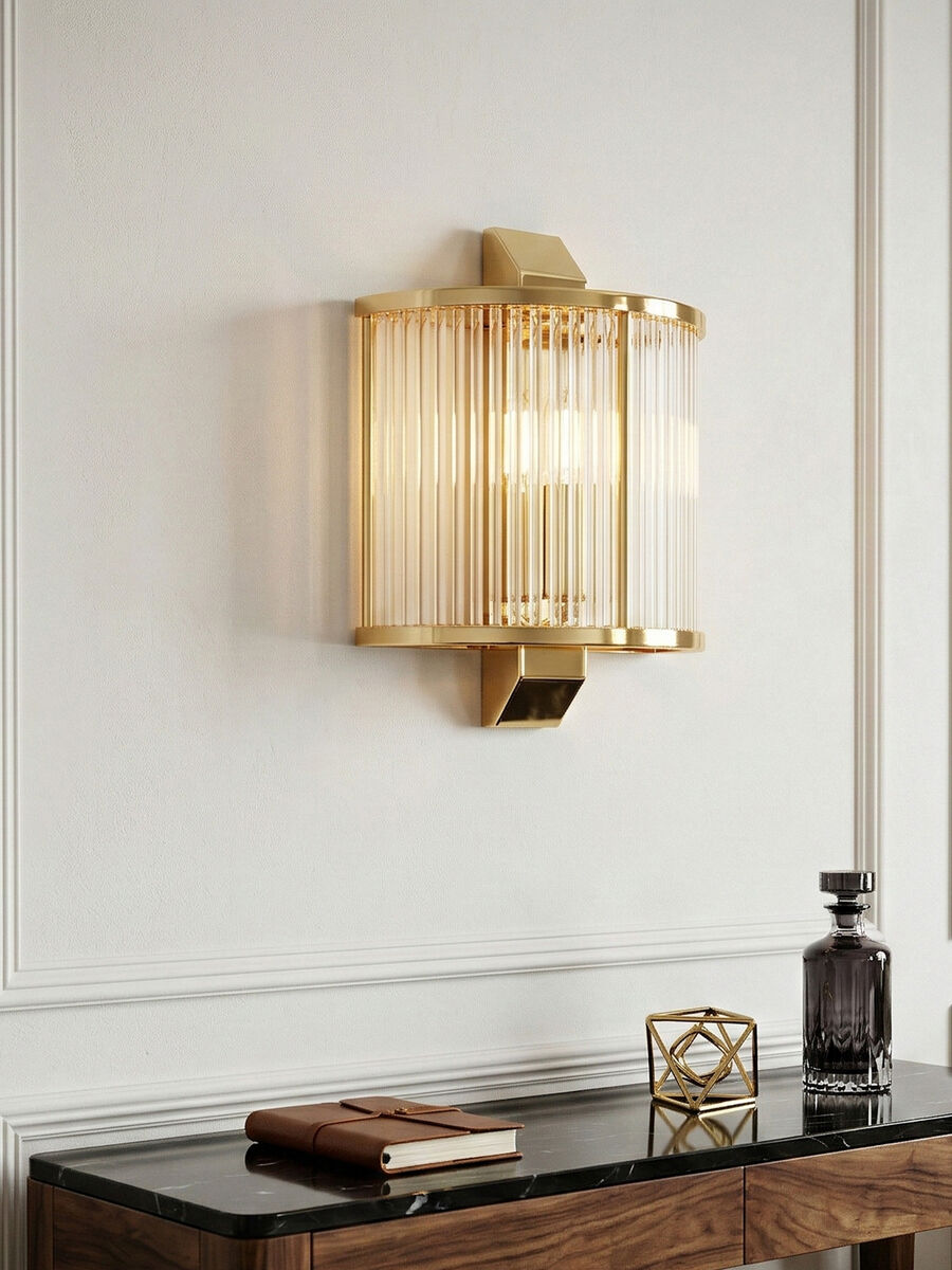 Salasco Wall Light With Gold Finish