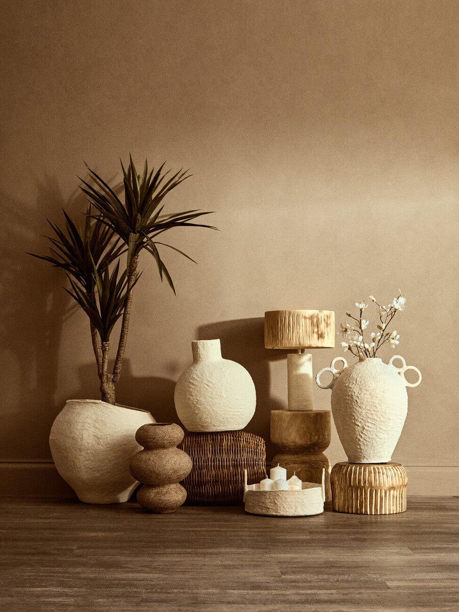 Carta Natural Papier Mache Table Lamp With Natural Raffia Shade - Image 6
