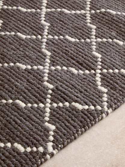 Bosie Kensington Townhouse Large Diamond Lattice Rug