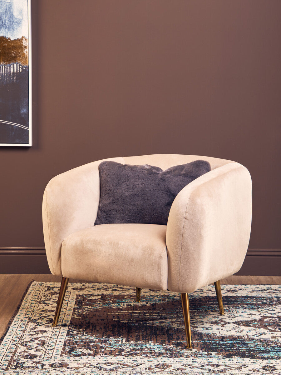 Bosie Lamina Grey Rectangular Fur Cushion - Image 5