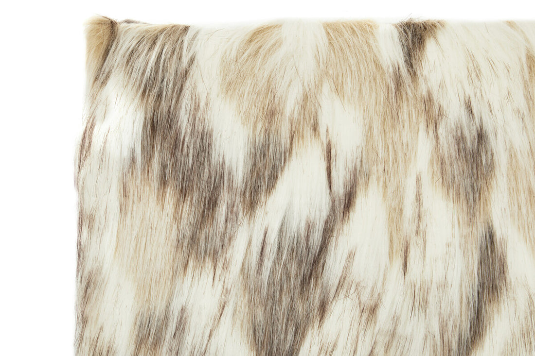 Bosie Lamina Natural Rectangular Fur Cushion - Image 10
