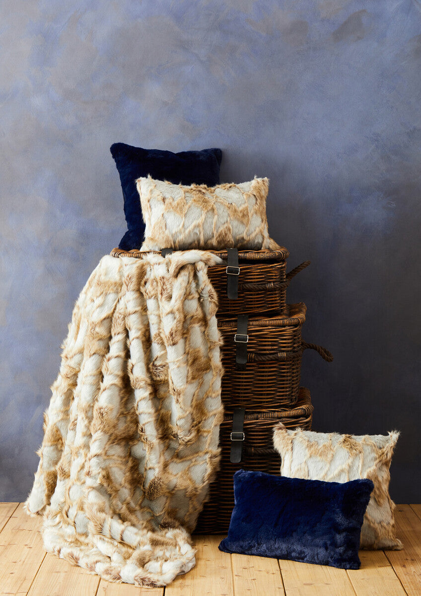 Bosie Lamina Grey And Natural Fur Throw - Image 11