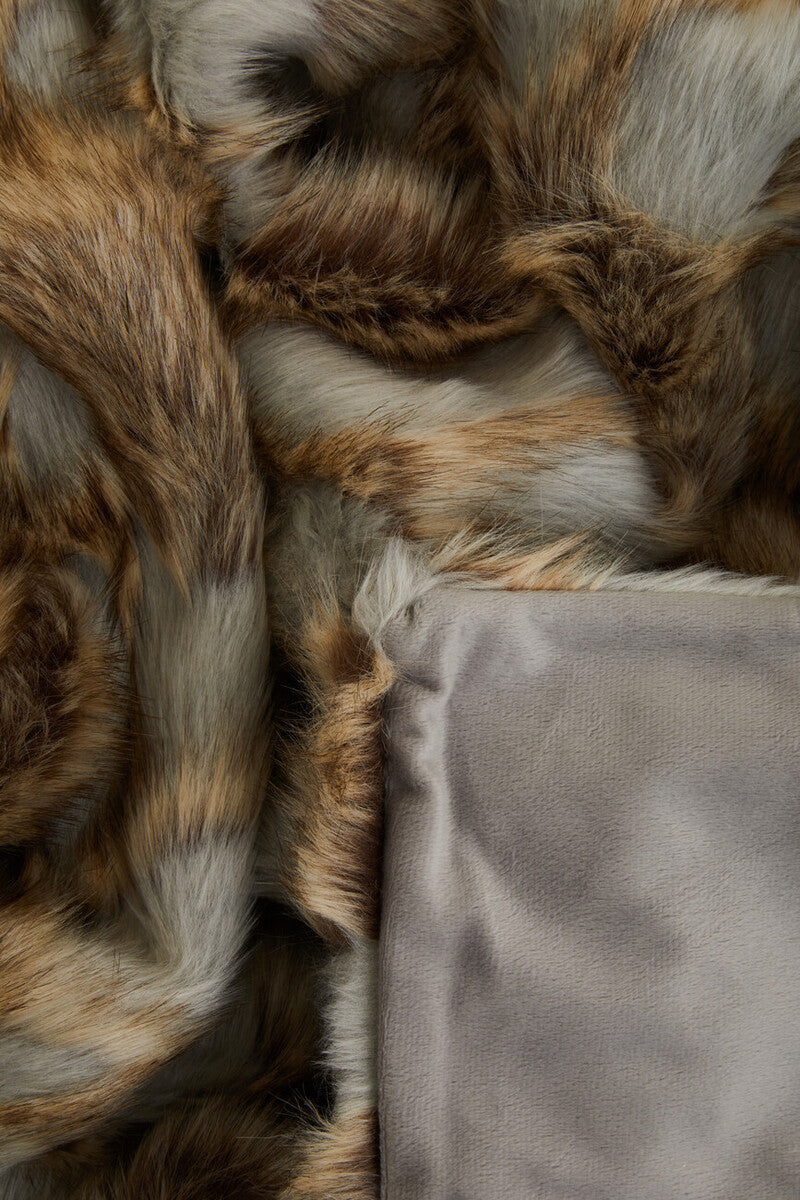 Bosie Lamina Grey And Natural Fur Throw - Image 12