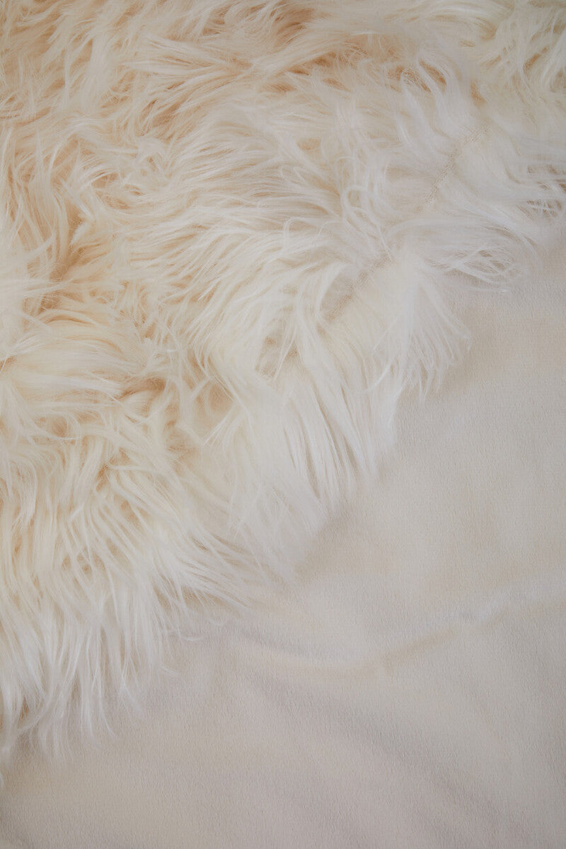 Bosie Lamina Cream Fur Throw - Image 9