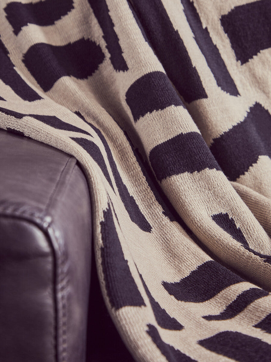 Bosie Ozella Natural And Black Throw - Image 6