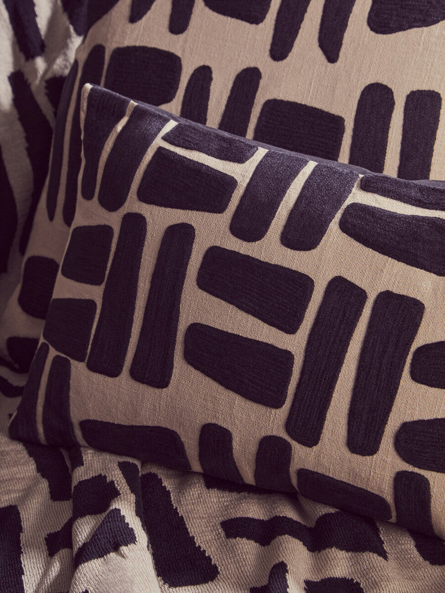 Bosie Ozella Natural And Black Throw