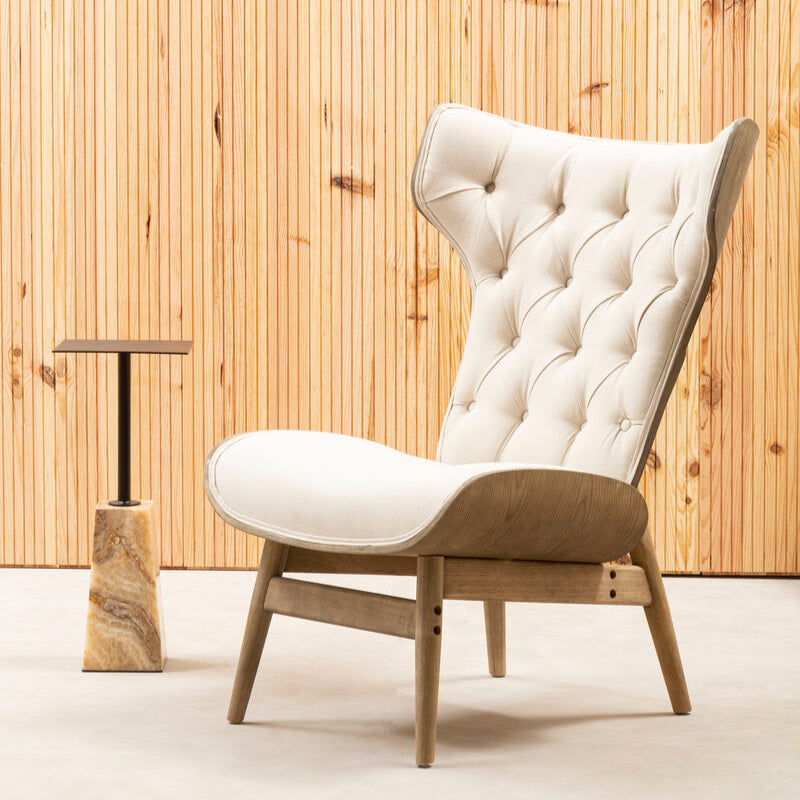Vinsi Beige Chair With Winged Back