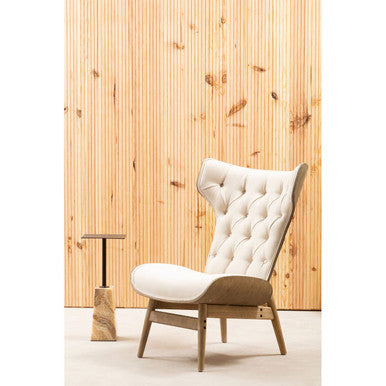 Vinsi Beige Chair With Winged Back
