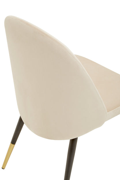 Gilden Dining Chair With Curved Back