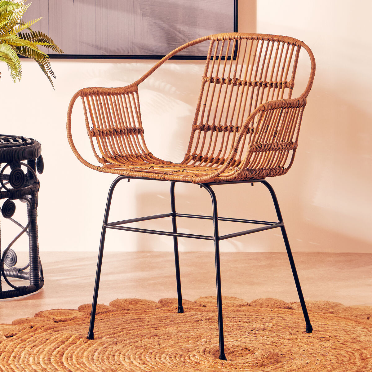 Java Natural Rattan With Black Metal Armchair