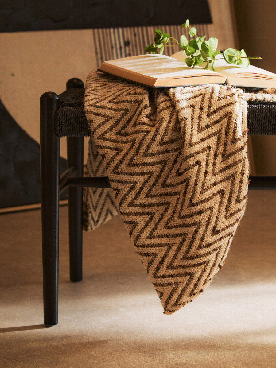 Cebu Black Rope and Elm Wood Bench