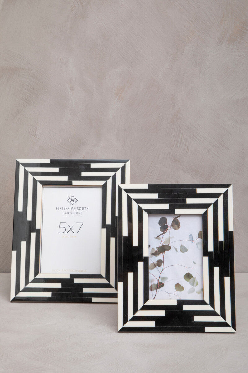 Donato 4In X 6In Black And White Stripe Photo Frame - Image 3