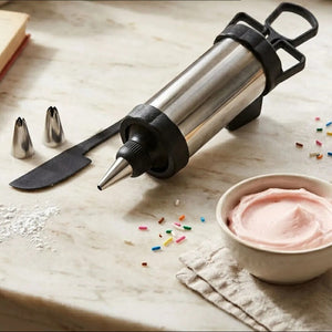 Icing Syringe Set with Nozzles and Spatula | Hallie