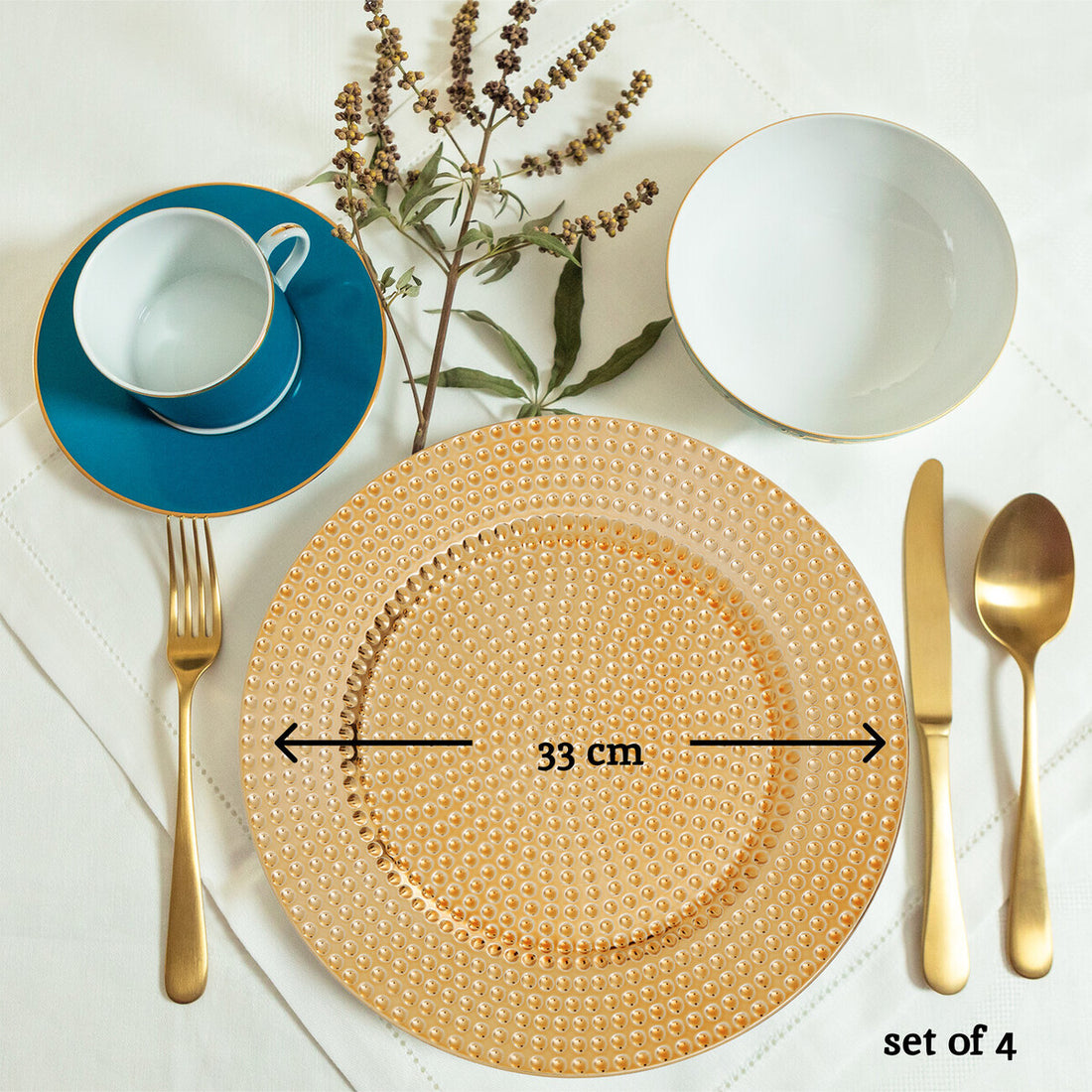 Set of Four 33cm Dia Gold Finish Hammered Charger Plates - Image 8