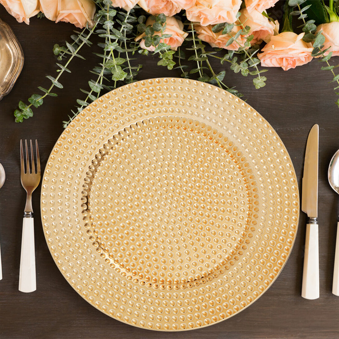 Set of Four 33cm Dia Gold Finish Hammered Charger Plates - Image 4