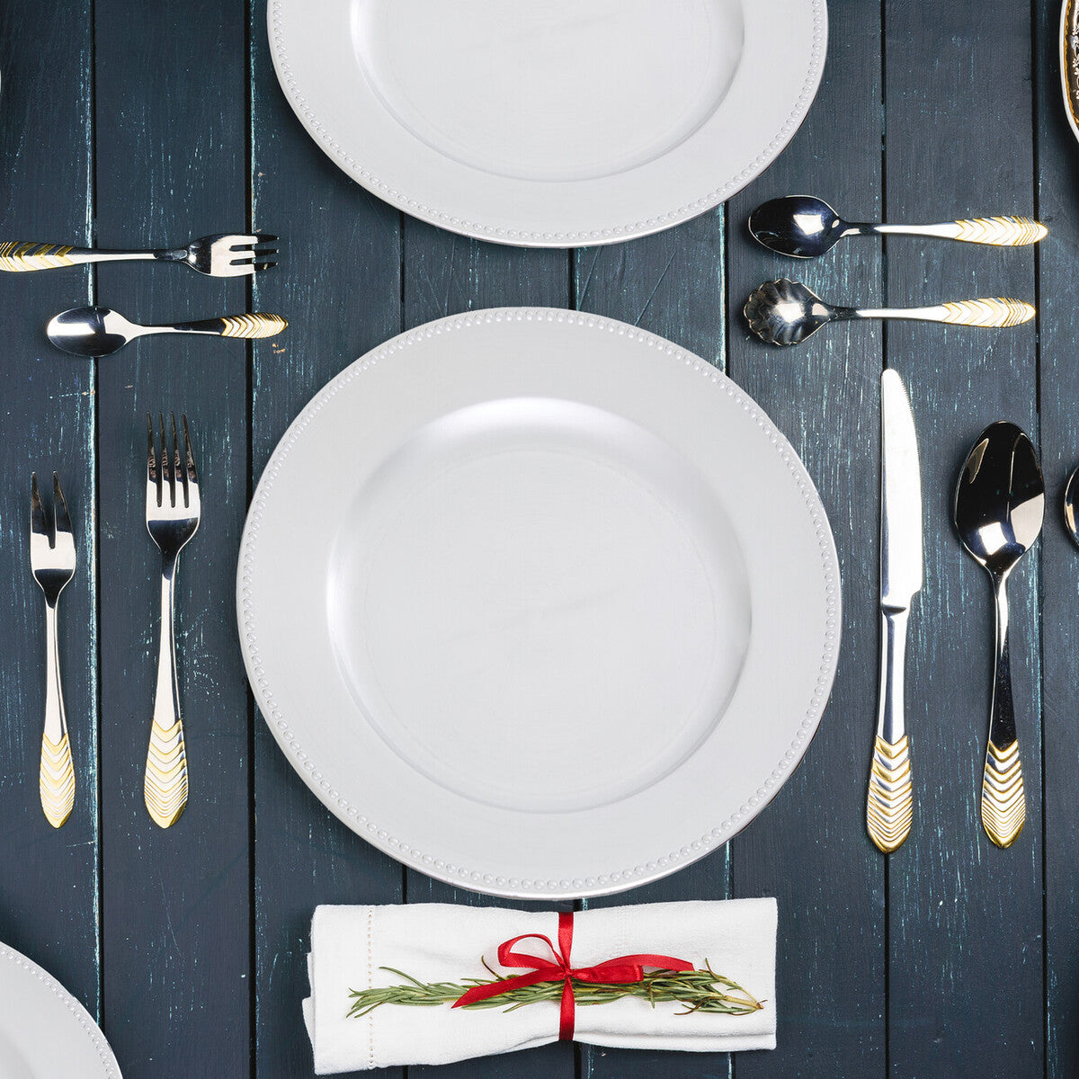 Set of Four 33cm Dia Silver Finish Dotted Charger Plates